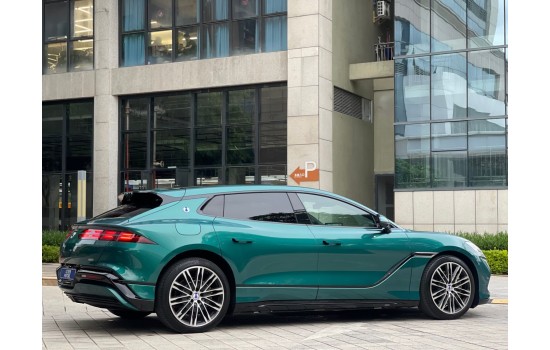 Denza Z9 GT EV, 2026, пробіг 1,3 тисячі км